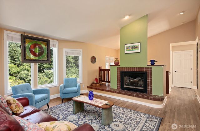2130 Fairway Lane, Oak Harbor, WA 98277