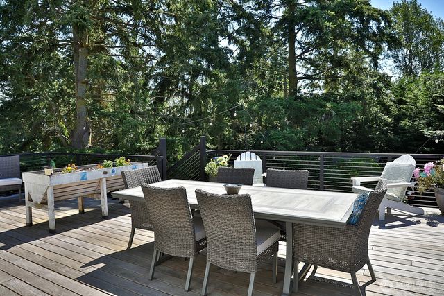 2130 Fairway Lane, Oak Harbor, WA 98277
