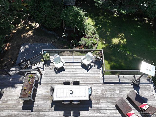 2130 Fairway Lane, Oak Harbor, WA 98277