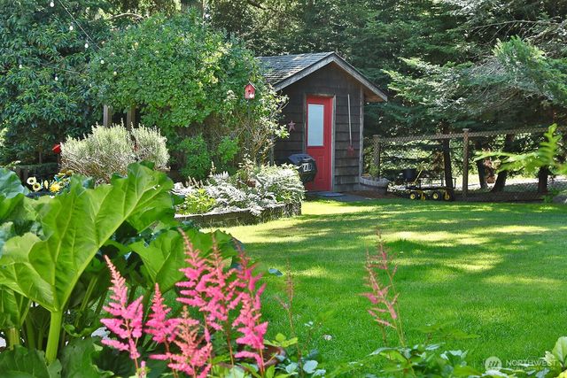 2130 Fairway Lane, Oak Harbor, WA 98277