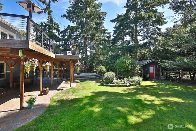 2130 Fairway Lane, Oak Harbor, WA 98277