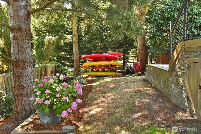 2130 Fairway Lane, Oak Harbor, WA 98277