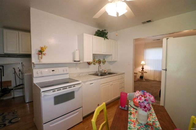 2416 W Memorial Drive, Muncie, IN 47302