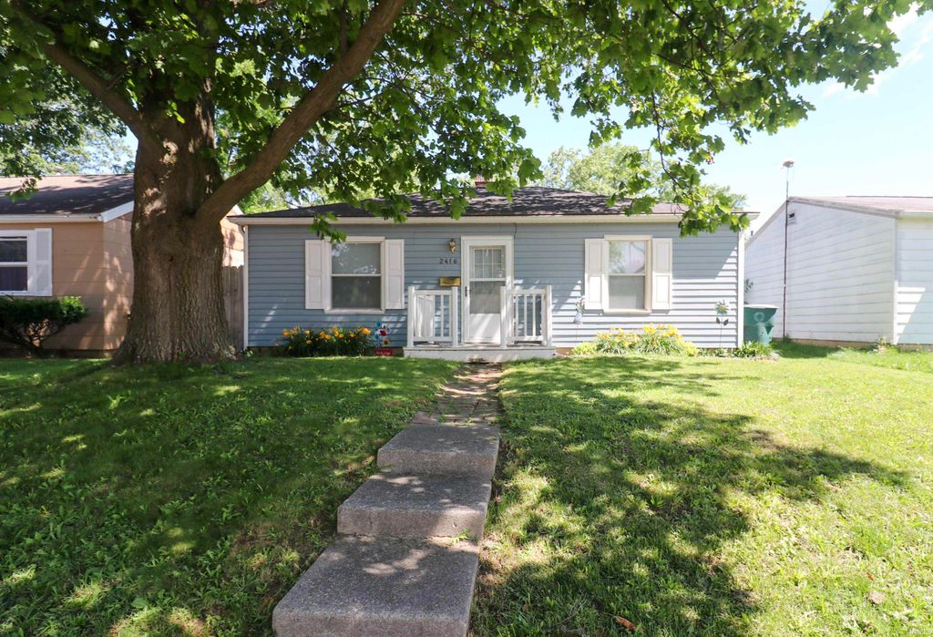2416 W Memorial Drive, Muncie, IN 47302
