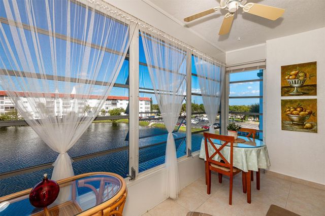 4751 NW 21st St 4P, Fort Lauderdale, FL 33313