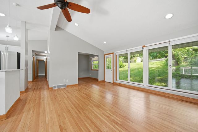 1475 Valley Drive, Burnsville, MN 55337