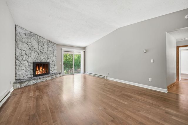 1475 Valley Drive, Burnsville, MN 55337