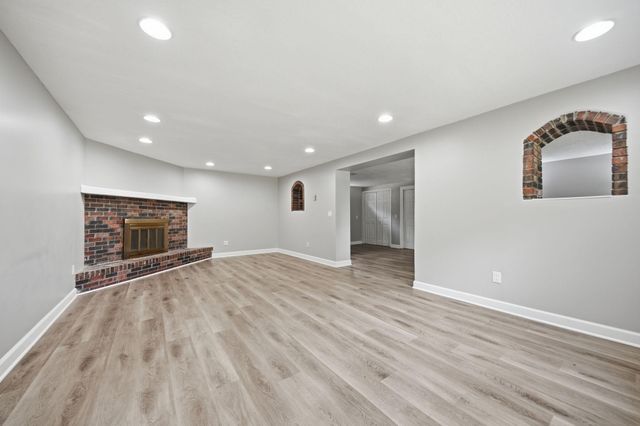 1475 Valley Drive, Burnsville, MN 55337