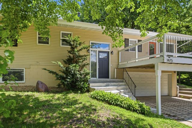 1475 Valley Drive, Burnsville, MN 55337