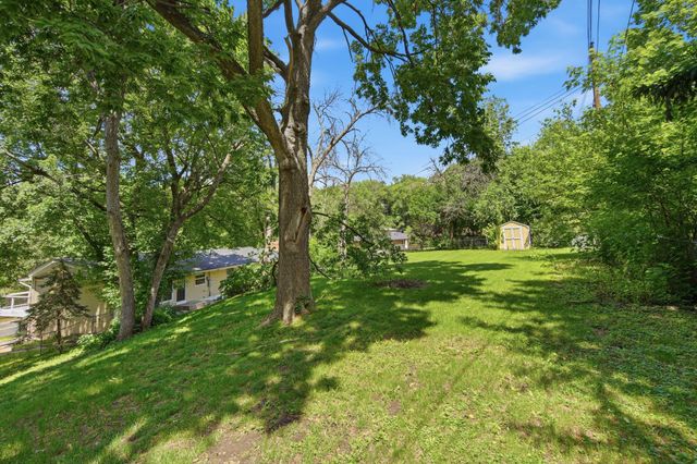 1475 Valley Drive, Burnsville, MN 55337