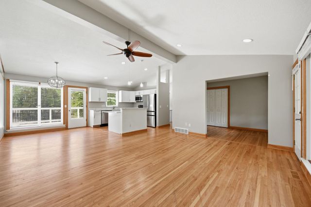 1475 Valley Drive, Burnsville, MN 55337