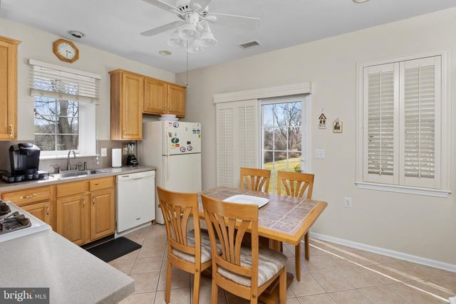 155 MEADOWLARK DR, Hamilton, NJ 08690