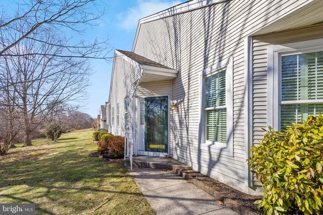 155 MEADOWLARK DR, Hamilton, NJ 08690