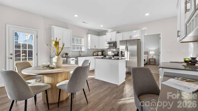 131 Pecan Grove Lane, Statesville, NC 28677