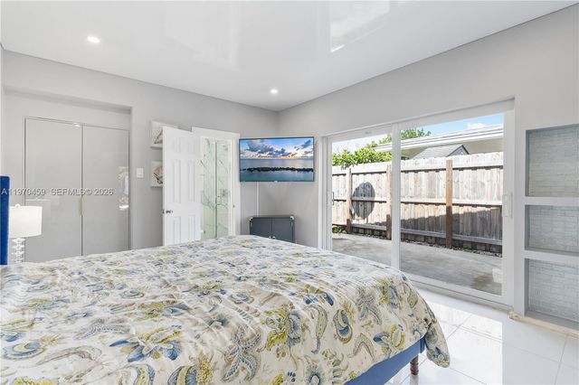 4440 NE 17th Ave, Oakland Park, FL 33334