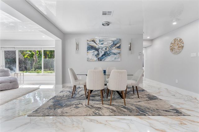 4440 NE 17th Ave, Oakland Park, FL 33334