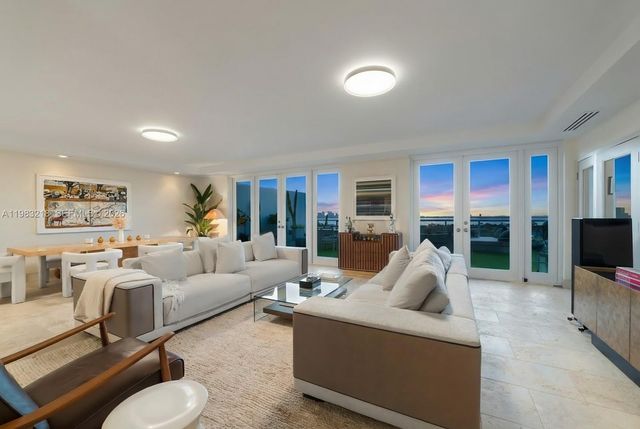 5600 Collins Ave PH D, Miami Beach, FL 33140