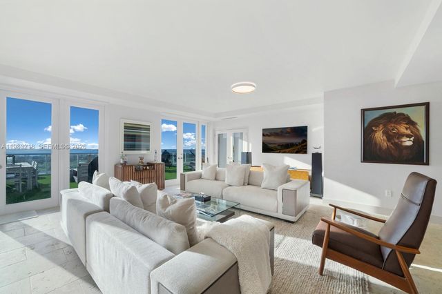 5600 Collins Ave PH D, Miami Beach, FL 33140