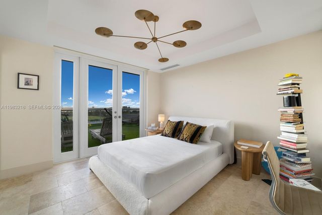 5600 Collins Ave PH D, Miami Beach, FL 33140