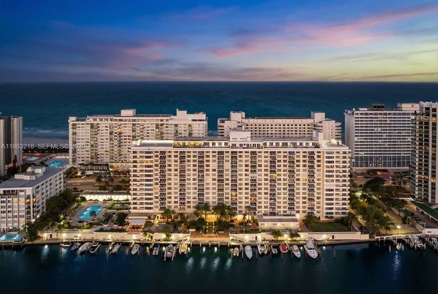 5600 Collins Ave PH D, Miami Beach, FL 33140