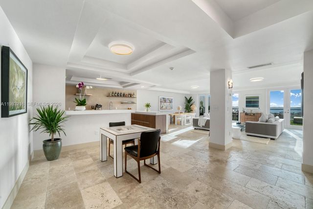 5600 Collins Ave PH D, Miami Beach, FL 33140