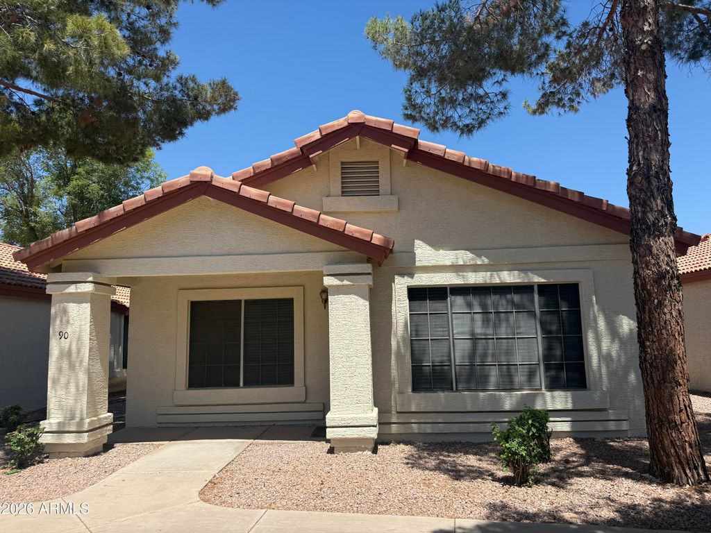 Image 1 of property listing at 1120 N VAL VISTA Drive 90, Gilbert, AZ 85234