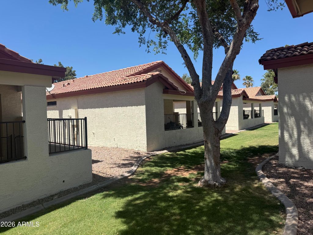 Image 18 of property listing at 1120 N VAL VISTA Drive 90, Gilbert, AZ 85234