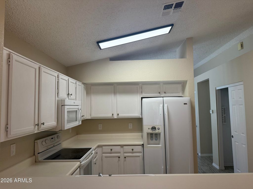 Image 6 of property listing at 1120 N VAL VISTA Drive 90, Gilbert, AZ 85234