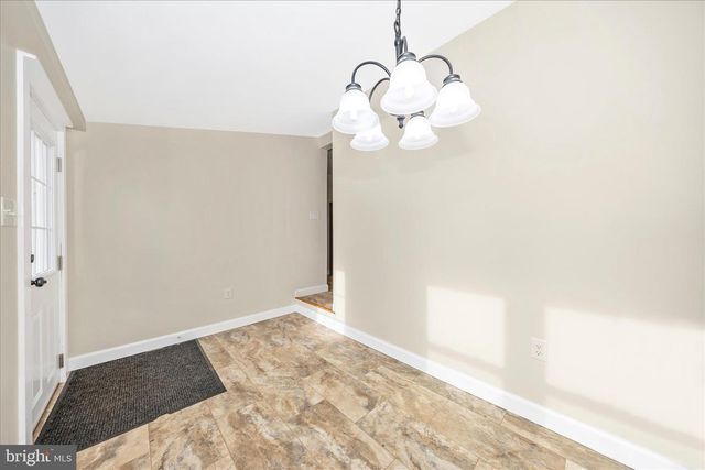 12401 CEDAR RIDGE RD, Williamsport, MD 21795