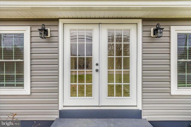 12401 CEDAR RIDGE RD, Williamsport, MD 21795