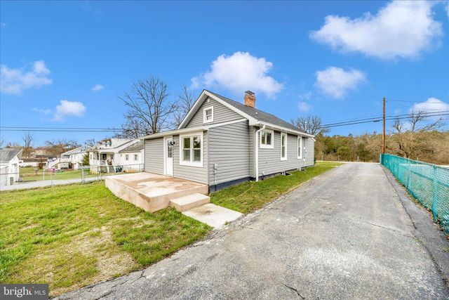 12401 CEDAR RIDGE RD, Williamsport, MD 21795