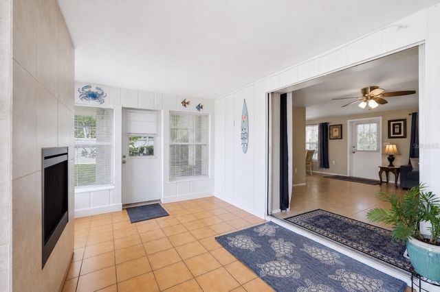 630 E SEMINOLE DRIVE, Venice, FL 34293