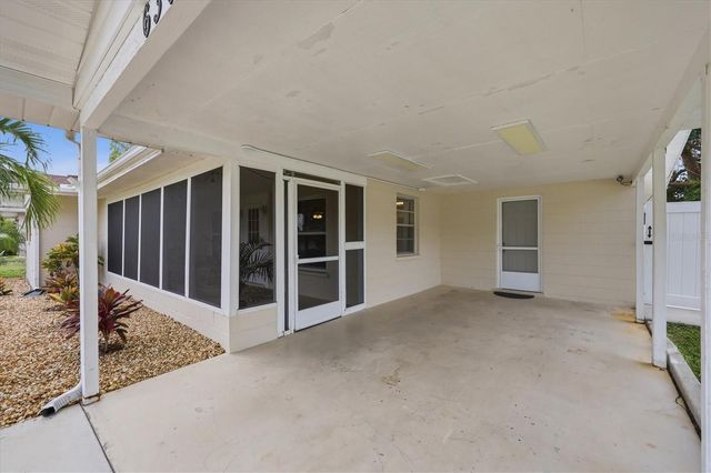 630 E SEMINOLE DRIVE, Venice, FL 34293