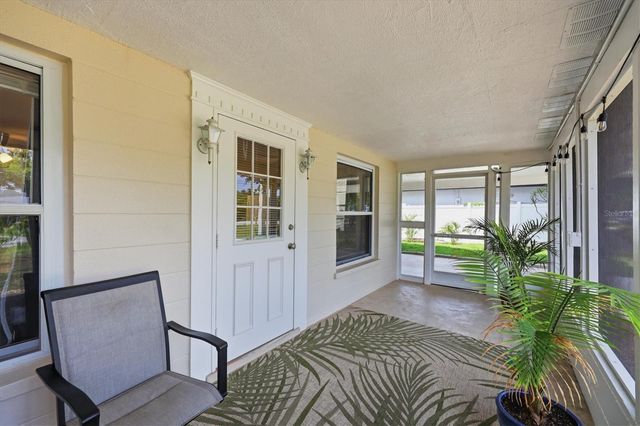 630 E SEMINOLE DRIVE, Venice, FL 34293