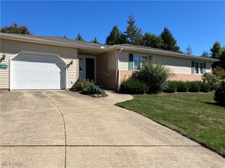 106 Anderson Cove 206, Lodi, OH 44254