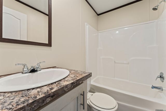 12487 Hebert Rd, Gonzales, LA 70737