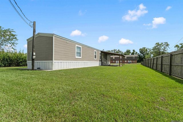 12487 Hebert Rd, Gonzales, LA 70737