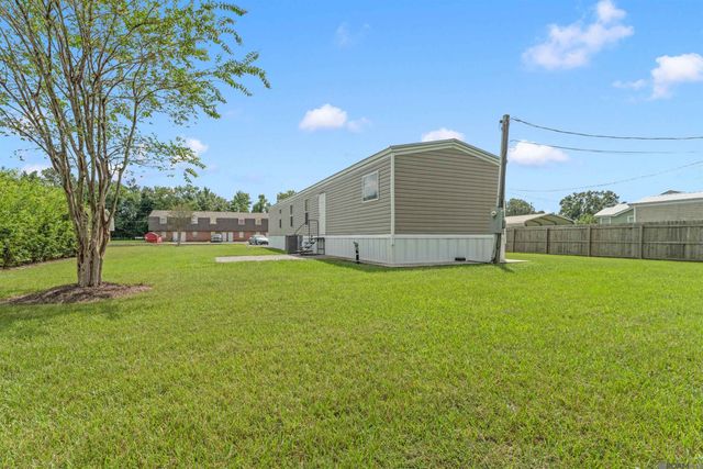12487 Hebert Rd, Gonzales, LA 70737