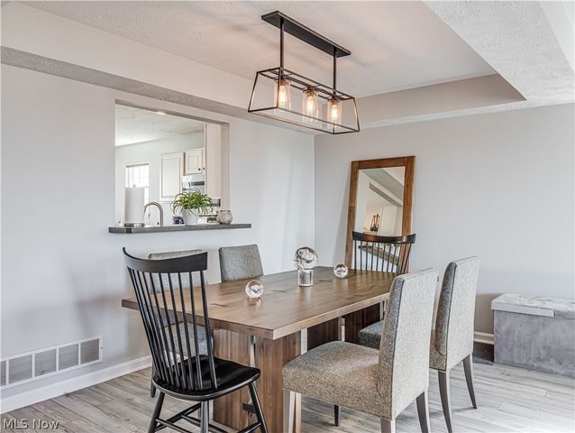 1219 W 69th Street, Cleveland, OH 44102