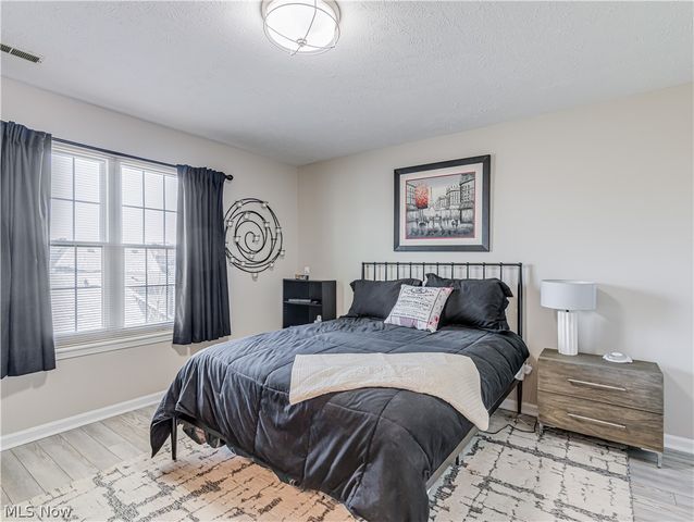 1219 W 69th Street, Cleveland, OH 44102