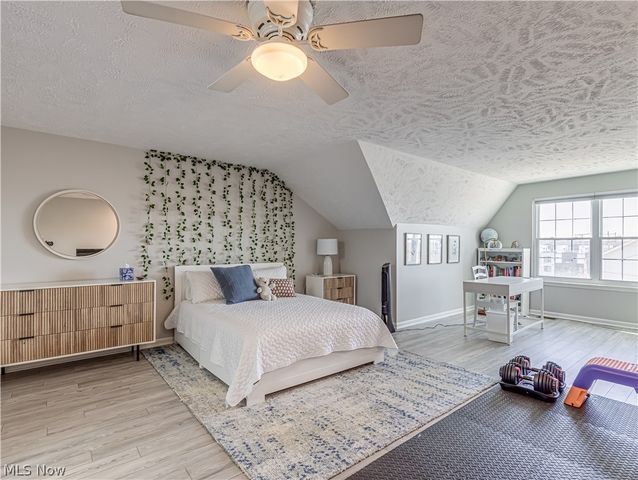 1219 W 69th Street, Cleveland, OH 44102