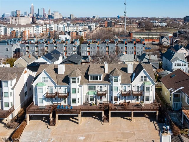 1219 W 69th Street, Cleveland, OH 44102