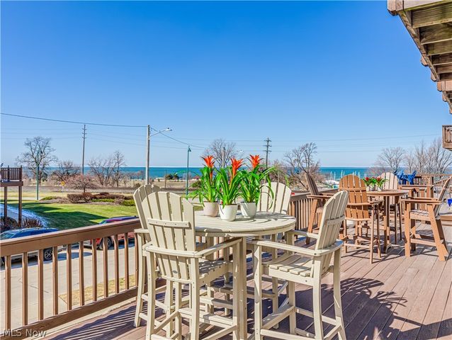 1219 W 69th Street, Cleveland, OH 44102