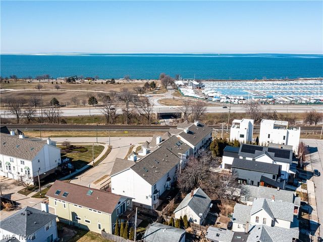 1219 W 69th Street, Cleveland, OH 44102