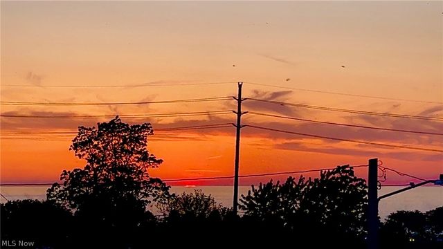 1219 W 69th Street, Cleveland, OH 44102