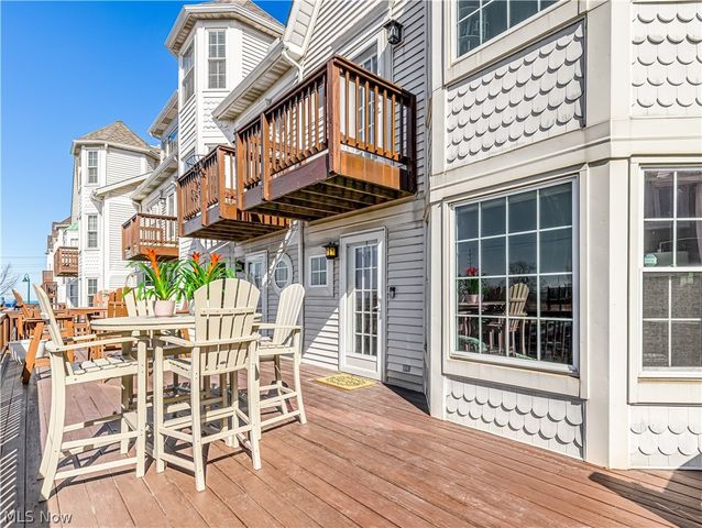 1219 W 69th Street, Cleveland, OH 44102