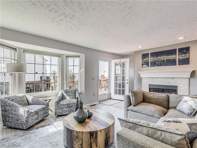 1219 W 69th Street, Cleveland, OH 44102