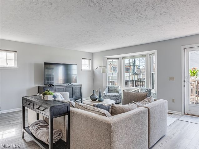 1219 W 69th Street, Cleveland, OH 44102