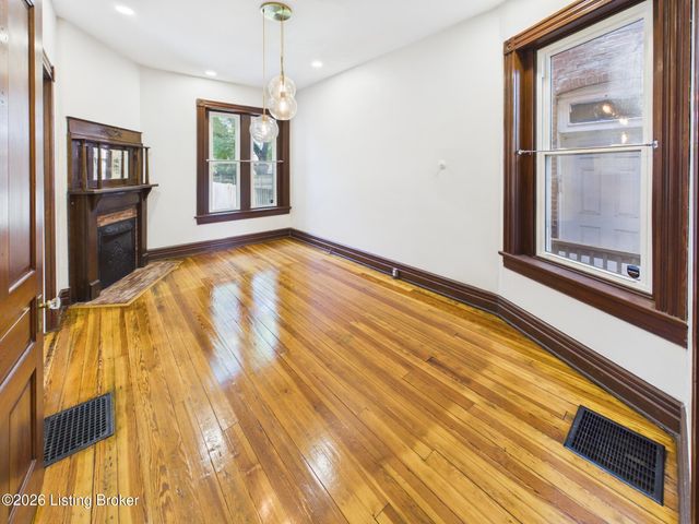 224 St Joseph St, Louisville, KY 40203