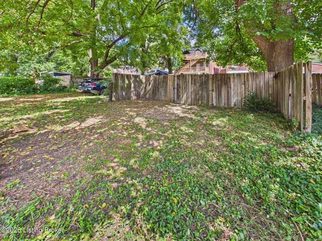 224 St Joseph St, Louisville, KY 40203